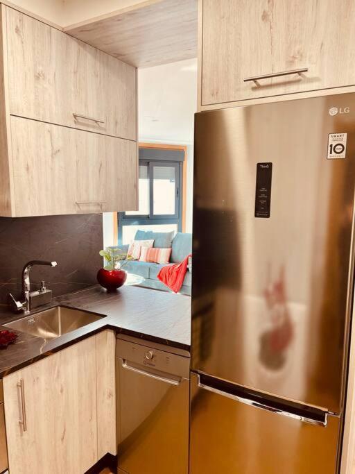 Apartamento Centrico Y De Diseno Con Parking Vigo Bagian luar foto