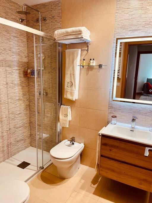 Apartamento Centrico Y De Diseno Con Parking Vigo Bagian luar foto