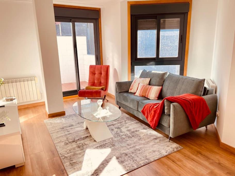 Apartamento Centrico Y De Diseno Con Parking Vigo Bagian luar foto