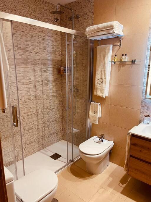 Apartamento Centrico Y De Diseno Con Parking Vigo Bagian luar foto